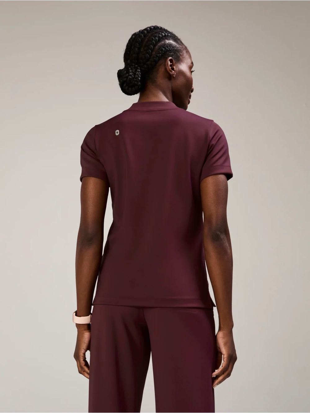 FIGS FORMx Women’s Size Small Sona V-Neck Scrub Top in Burgundy NWOT - Picture 4 of 11
